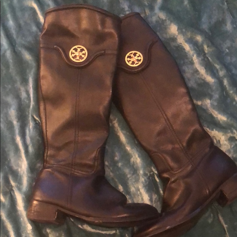 Black Tory Burch boots
